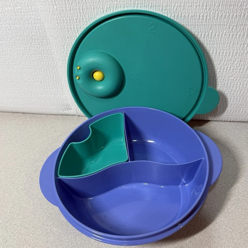 Tupperware Blue & Green Divided Microwavable Bowl 3859A-1 Vented‎ Lid